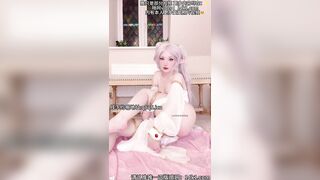 Cosplay em loli mình dây thủ dâm khoe hàng dâm đãng kích thích