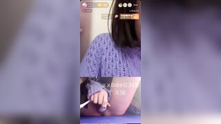 Tiếc vl Em học sinh ngây thơ live móc bím cho người lạ