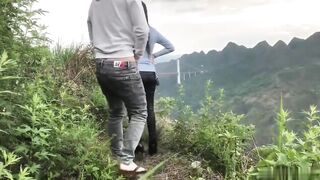 Cặp Đôi Hứng TìnH Thích Chịch Nơi Hoang Dã Hòa Mình Với Thiên Nhiên