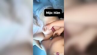 Thằng bạn tốt,qua nhà húp luôn mẹ chí cốt vú to,xoắn ti bóp cực sướng