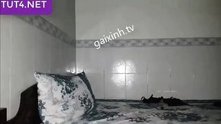Đôi HS Lớp 10 Mặt Non đã Tập Thủ dâm Địt Tê lồn Múp còn quay video