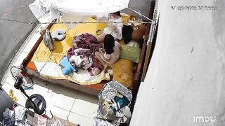 Hack cam em gái đang thay áo