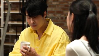 Cô vợ trẻ không được thỏa mãn bởi chồng lén lút ngoại tình