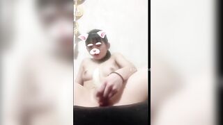 em loli cho bướm ăn chuối