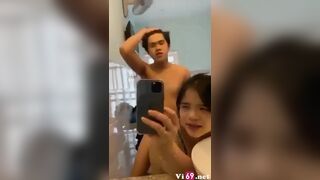 Thanh niên ăn hại đưa được cô bạn thân vào nhà nghỉ còn chịch nhầm lỗ 5
