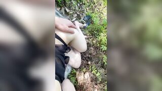 Vào rừng thì thấy em dân tộc đè ra đụ luôn