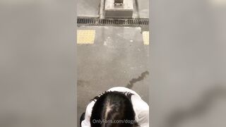em gái xinh bú cu cho người yêu ở ngoài đường tạo cảm giác kích thích