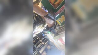 [ 44 ] | Quay lén dưới váy em gái bán bánh mì | #2