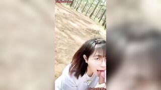 Cho em gái bú cu ở rừng thông