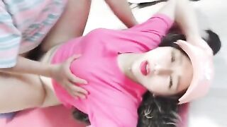 Địt em nhân viên giao hàng dâm đãng