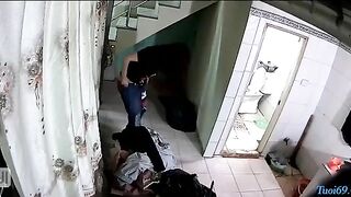 Quay lén các em gái thay đồ