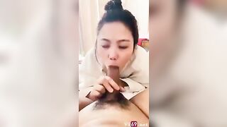Dù con cặc hơi thâm nhưng to làm eg mê mẩn bú liếm mỗi ngày