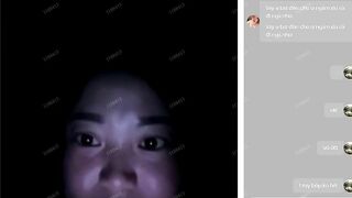 Chat sex với em gái vú siêu khủng