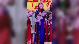 [Hot] Hoa khôi Cao Thị Lê Miss Tampa sinh viên đại học năm 2 Florida ba que yêu chú đ