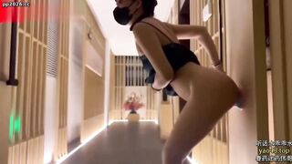 em gái thích quay clip thủ dâm, làm tinh public