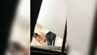 Phải nói là đẵng cấp và liều lĩnh gia chủ có 4 đứa con gái lần lượt bị quay lén