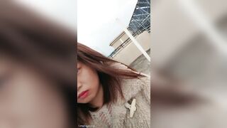 Trốn bố mẹ lên sân thượng lén lút địt nhạu public với bé e họ vú to lồn non tơ