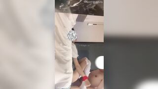 Chăn rau học sinh bắt e k mặc đồ lót đi ngoài đường r về phòng địt trần tát vào mặt e