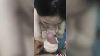 Anh đừng quay cả mặt em:em gái 2k9 thích bú mút với cái lồn dâm non tơ