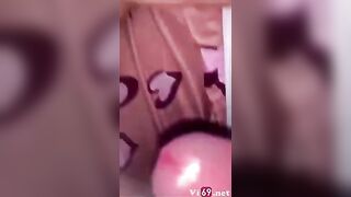 Địt xuất đầy lồn em mà em không tha vẫn sục cu bắt anh bắn đầy lên người mới thôi