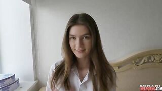 đụ e gái văn fong lồn mup không lông