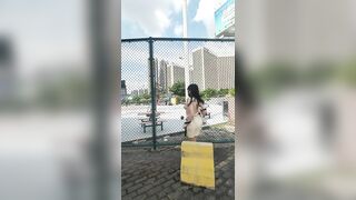 gái xinh khoe vú mọi lúc mọi nơi
