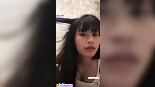 Nìi 2ka9 Tiktoker bán quạt Móc Lồn Khoe Vú p2