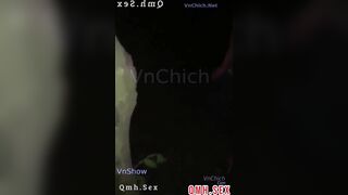 Public some ngoài trời với người lạ . Thằng chồng quay clip đứng cổ vũ diễn tả như bì