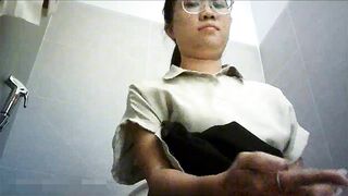Quay lén WC nữ 17