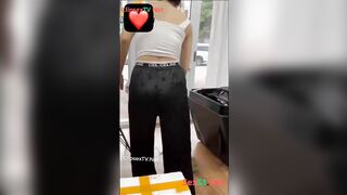 E giúp việc chất lượng vl,nấu ăn ngon mà địt cũng sướng phục vụ luôn ck bà chủ sướng