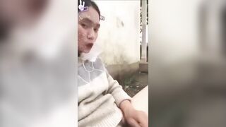 Em học sinh tự thú bị nghiện thèm cặc nên phải thủ dâm cho khỏi thèm