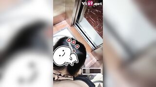 Em sgbb bú mút trong thang máy thì có người lạ vô