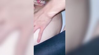 Nhìn bạn thân được thụ thai xuất ngập bướm