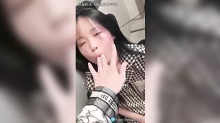 Em học sinh chubby mới lớn vú to lồn múp địt nhau dâm đãng tê lồn siêu dâm