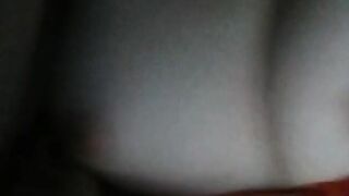 Cặp vú căng hồng gái 18 trên ometv