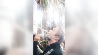 Về quê chơi a trai dẫn e ladyboy ra biển bắt e bú cu cho