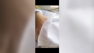 em học sinh show vú cho ny xem