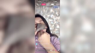 Thử Bú Nước Lồn Uống Nước đái Móc lồn 3 ngón tiktok