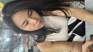 Gái tuy phong