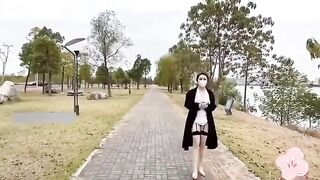 em gái nghiện BDSM thích khỏa thân nơi công cộng 4.