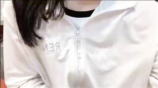em gái nghiện BDSM thích khỏa thân nơi công cộng 15.