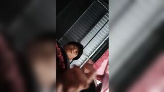 Em trai sục cu