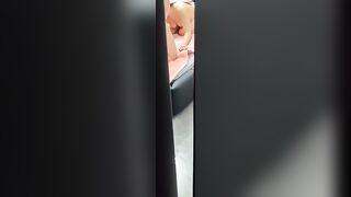 [quay lén] ngủ muộn suống nhà uống nước bắt gặp bố mẹ địt nhau .