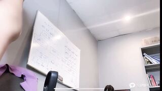 yummi-office stripchat