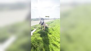 Đưa con đĩ dâm ra đường dạo phố vú to lồn non siêu dâm