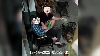 Sục cặc cho bạn trai ở quán cà phê bị cam quay được