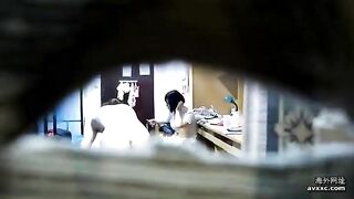 Tổng hợp video quay lén gái thay đồ ở KTX của trường học P.2