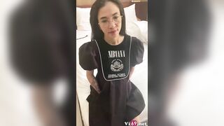Em sinh viên trả nợ bằng clip sex