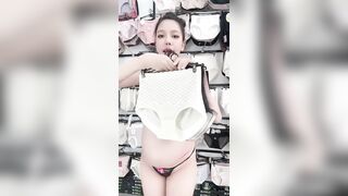 Em gái siêu đồ lót p2