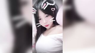 Bú em đi<3
